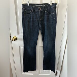 Women’s dark denim jeans. CITIZENS OF HUMANITY 

SIZE 28.